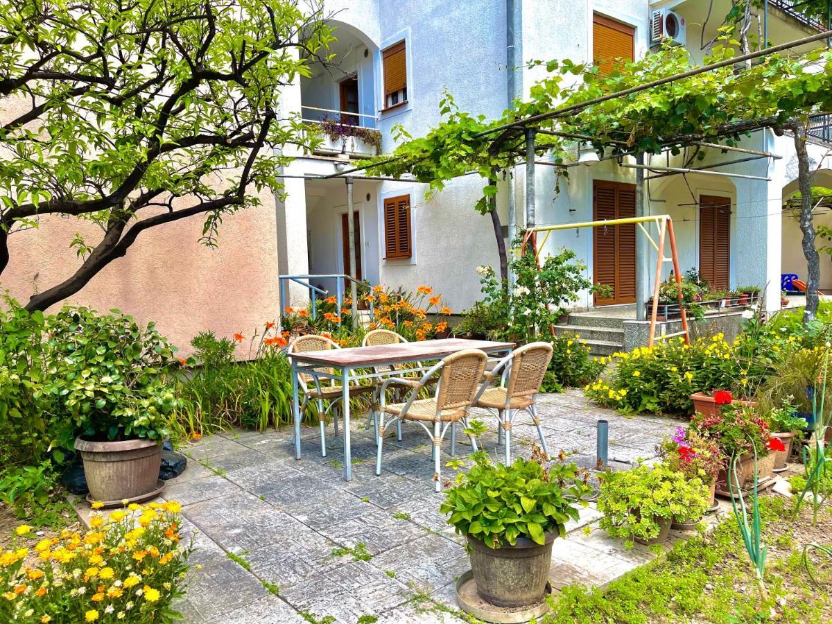 Garden House 부드바 외부 사진